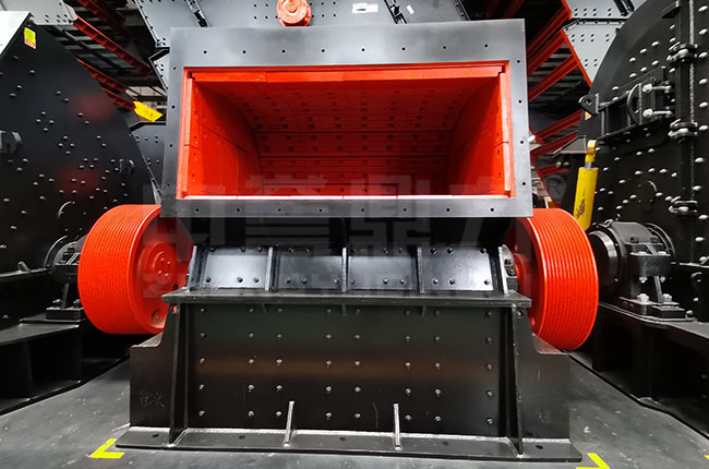 反擊式破碎機(jī)