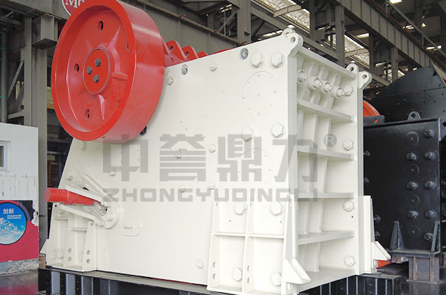 鄂式復(fù)擺破碎機(jī)