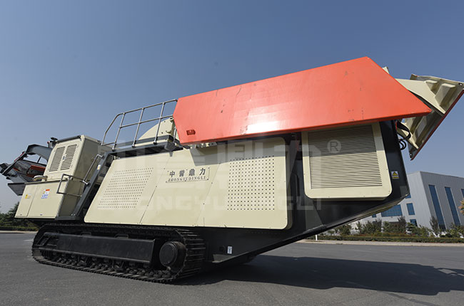 履帶移動(dòng)破碎機(jī)