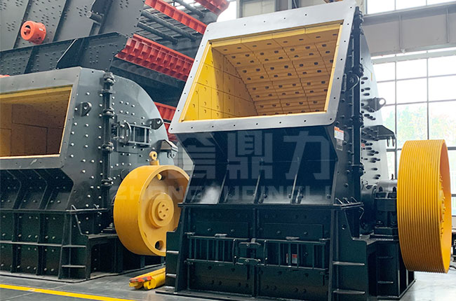 錘式碎石機(jī)圖片