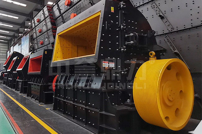 錘式碎石機(jī)工作原理