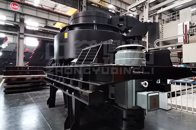 離心沖擊破碎機(jī)維修保養(yǎng)