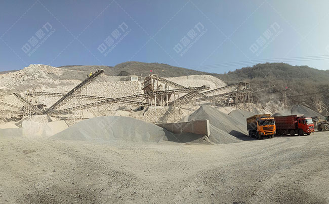 時產(chǎn)800噸砂石生產(chǎn)線現(xiàn)場圖片