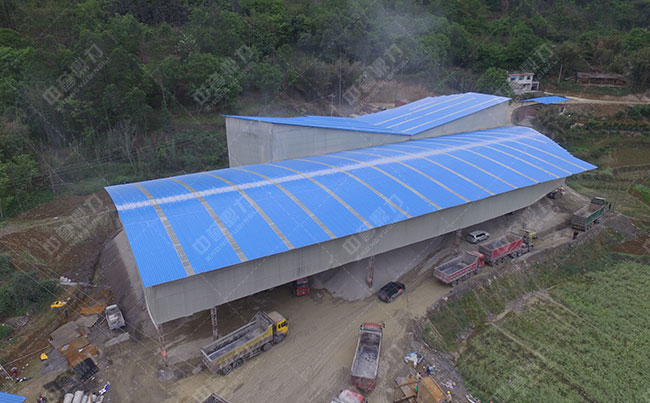 �Ĵ�ʡ���e���½��(zh��n)��(qi��ng)��ʯ��(ch��ng)�r(sh��)�a(ch��n)700��ʯ��(ch��ng)���a(ch��n)������