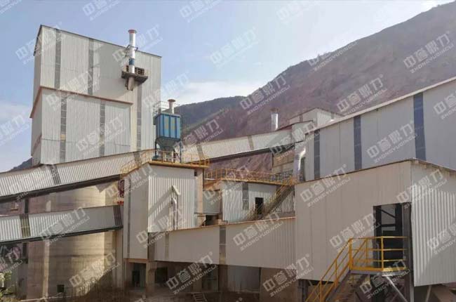 篩分樓現(xiàn)場(chǎng)圖片