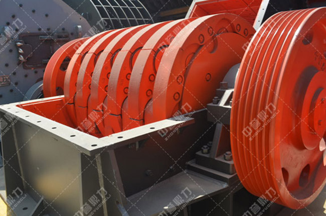 錘式破碎機錘盤的材質(zhì)和堆焊工藝 錘式破碎機錘盤的材質(zhì)和堆焊工藝