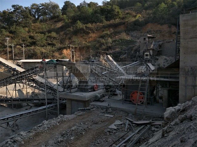 錘式破碎機(jī)