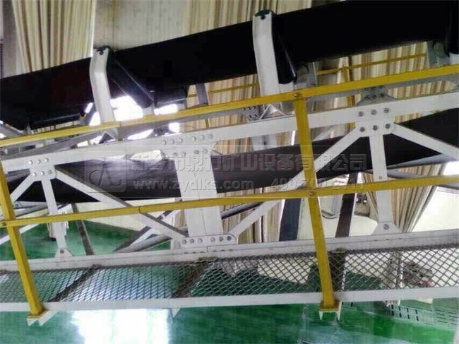 皮帶輸送機(jī)