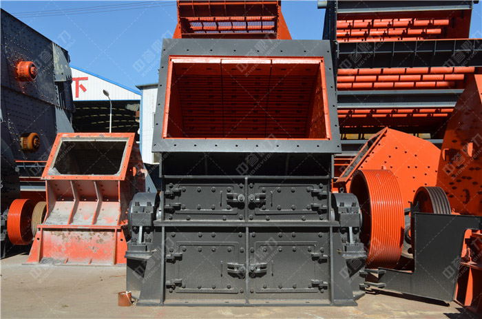 錘式破石機(jī)