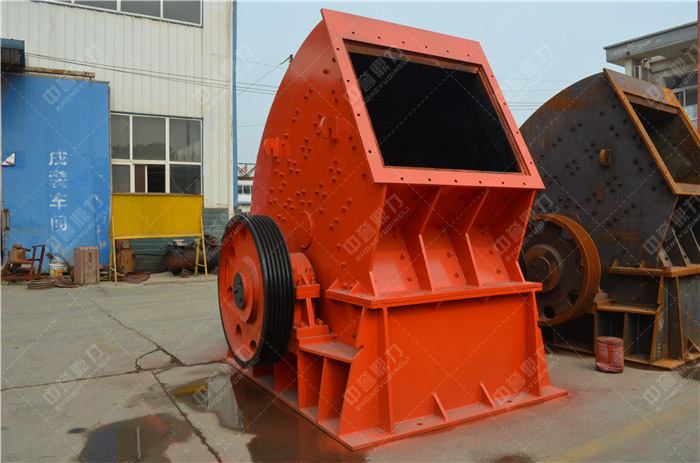 采石場(chǎng)打砂機(jī)設(shè)備