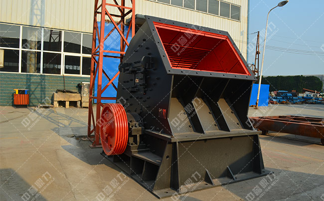 礦用錘式破碎機