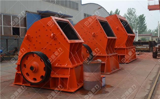 采石場(chǎng)破碎機(jī)報(bào)價(jià)