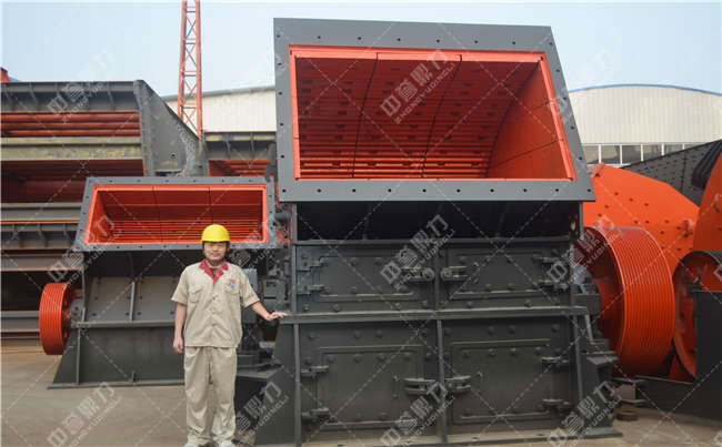 采石場(chǎng)破碎機(jī)報(bào)價(jià)