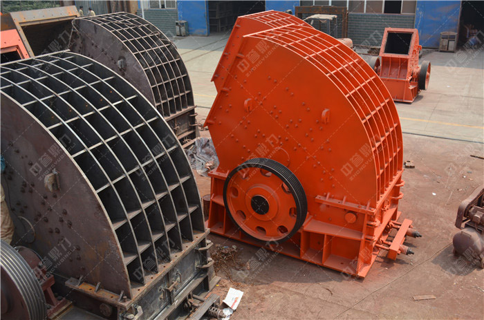 青石錘式破碎機