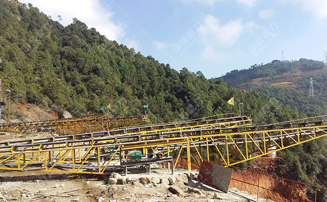 時(shí)產(chǎn)300噸花崗巖破碎生產(chǎn)線(xiàn)