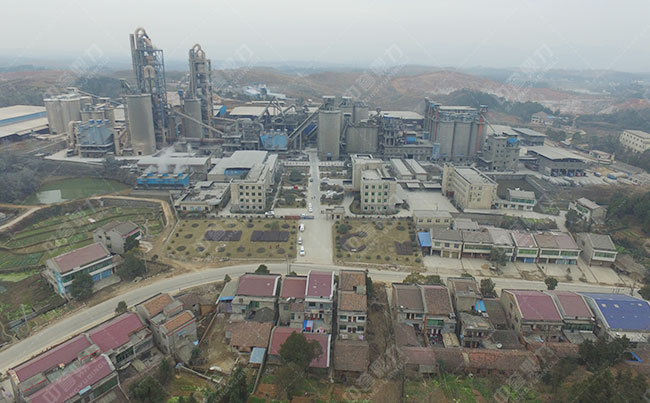 �r(sh��)�a(ch��n)700��ɰʯ������Y�����a(ch��n)��(xi��n)