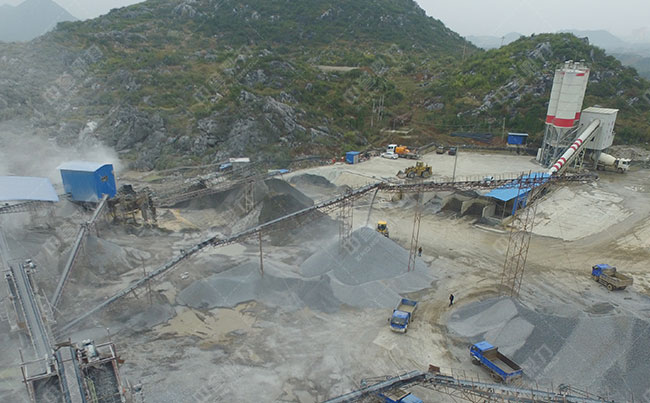 �r(sh��)�a(ch��n)300��ʯӢʯ��ɰ���a(ch��n)��(xi��n)