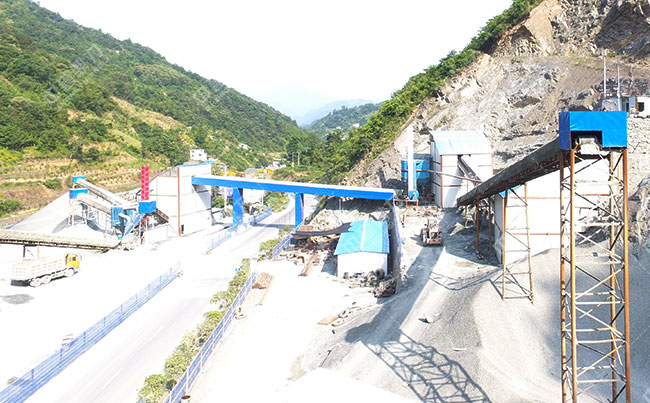 時產(chǎn)300噸玄武巖破碎生產(chǎn)線