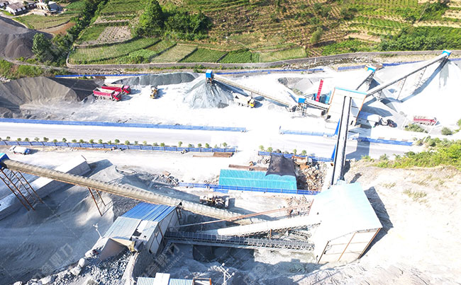 時產(chǎn)300噸玄武巖破碎生產(chǎn)線