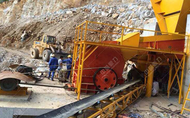 時(shí)產(chǎn)300噸石灰石破碎生產(chǎn)線